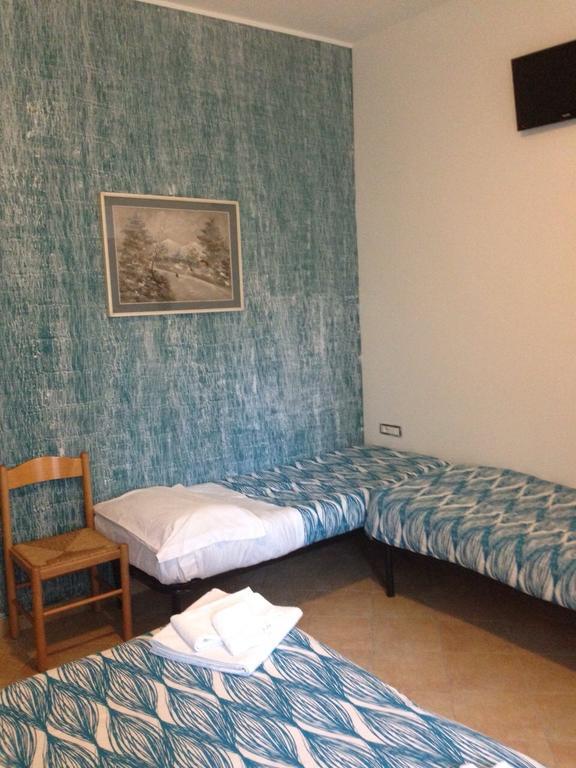 B & B Leonard Acqui Rome Room photo